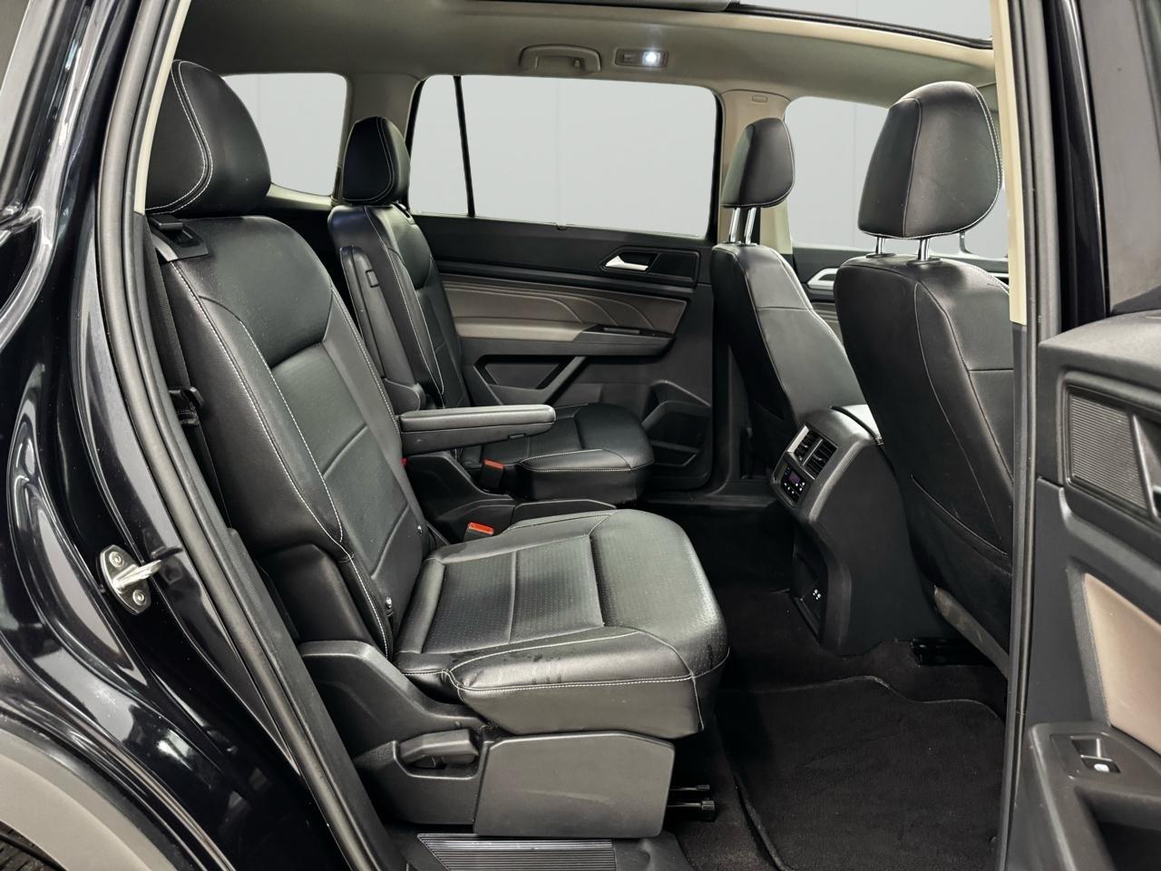 Volkswagen Atlas 2.0T SE w/Technology 4MOTION 2022