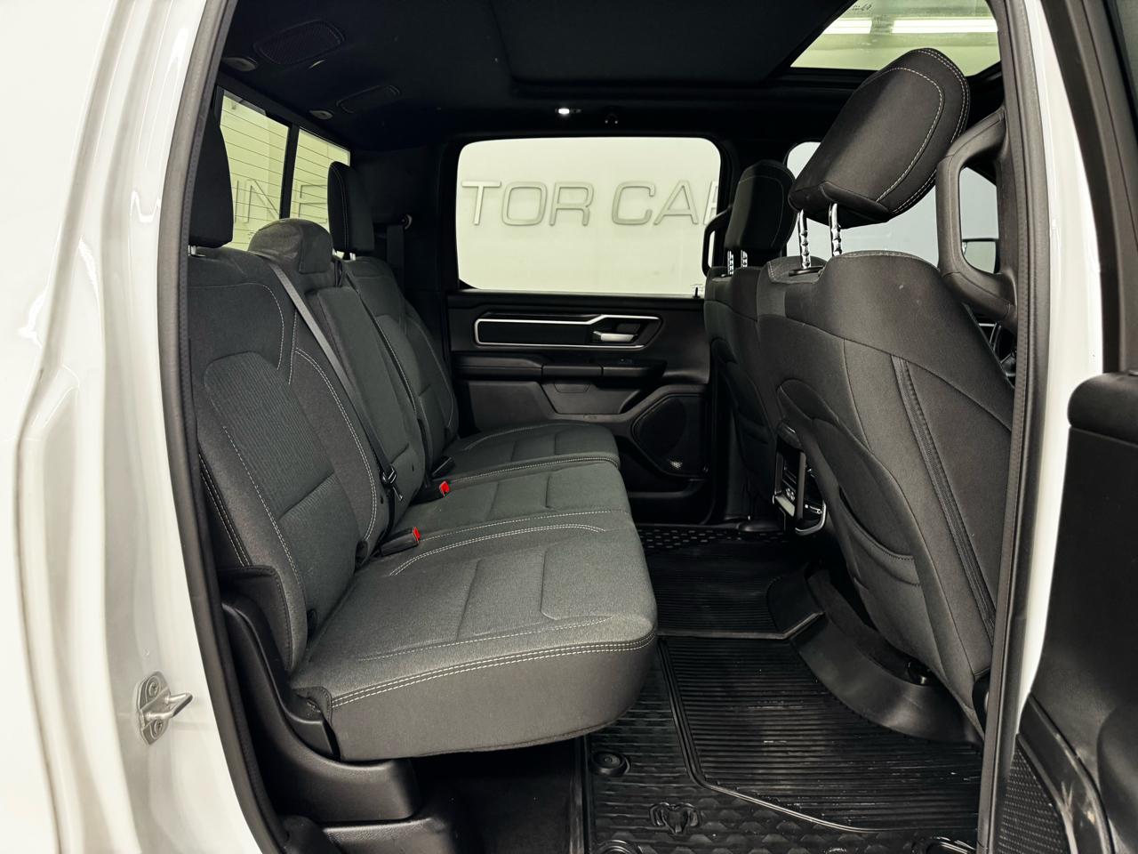 RAM 1500 Big Horn 4x4 Crew Cab 5'7" Box 2023