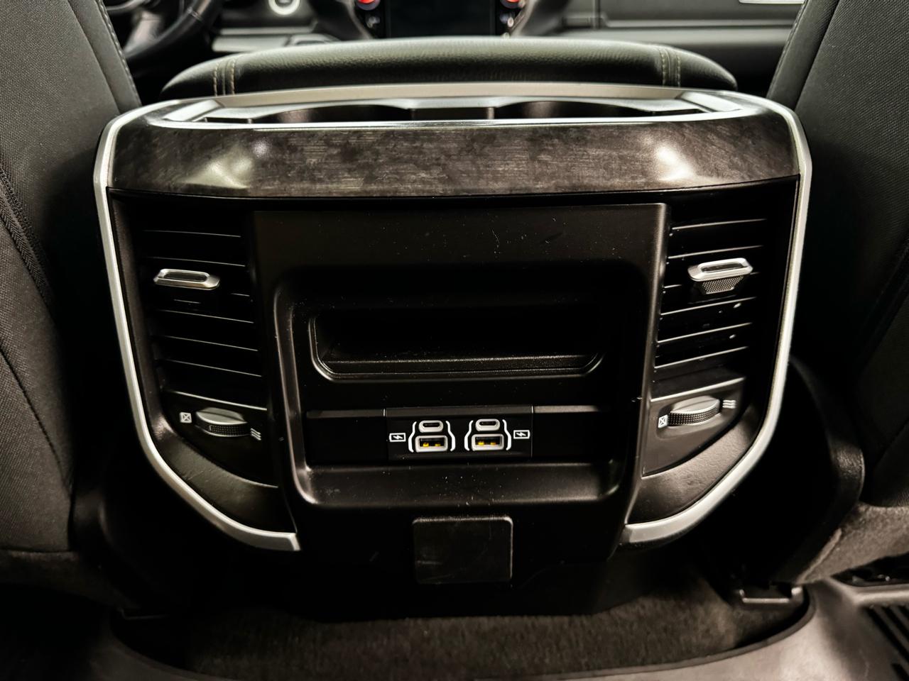 RAM 1500 Big Horn 4x4 Crew Cab 5'7" Box 2023