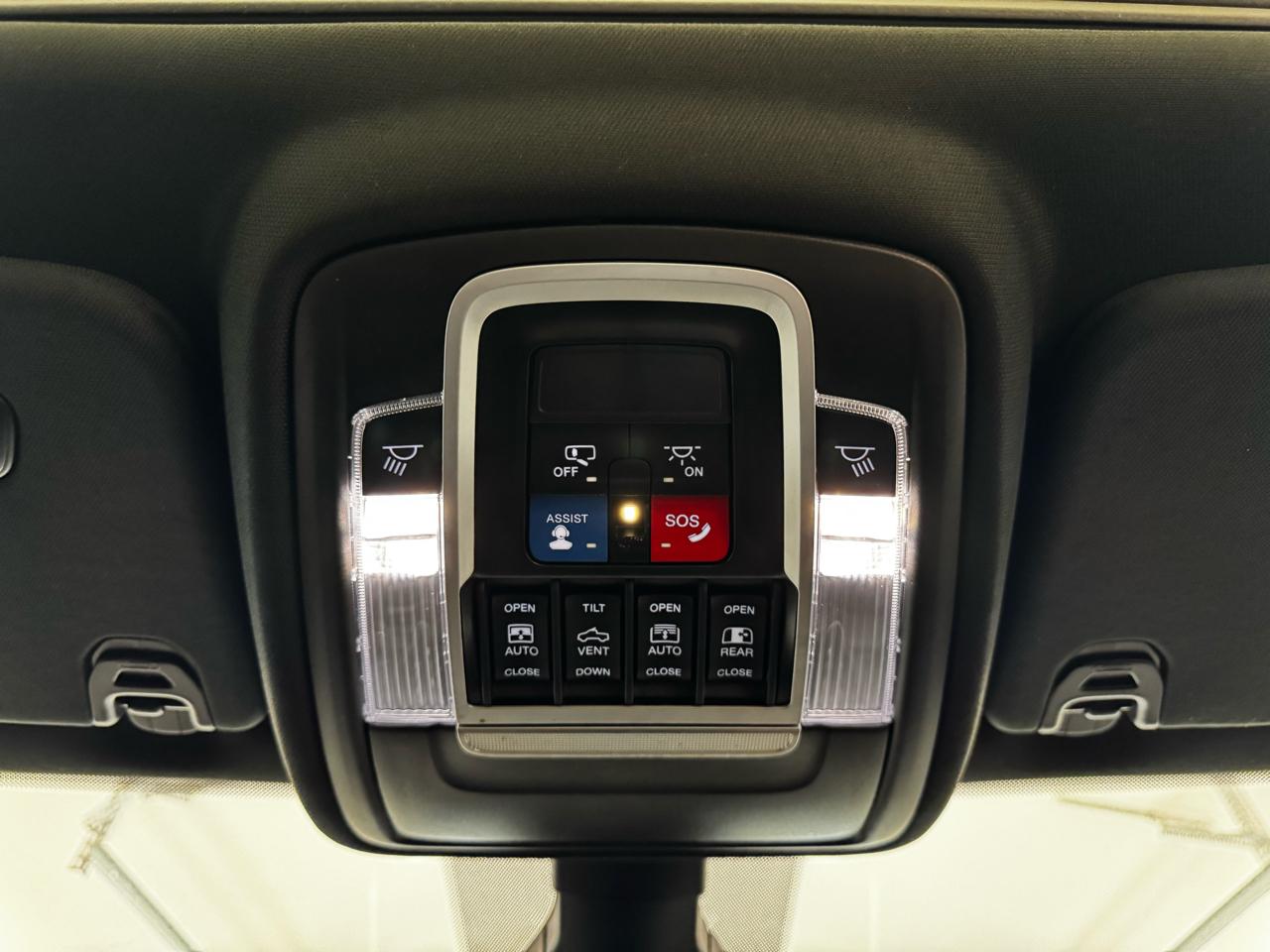 RAM 1500 Big Horn 4x4 Crew Cab 5'7" Box 2023