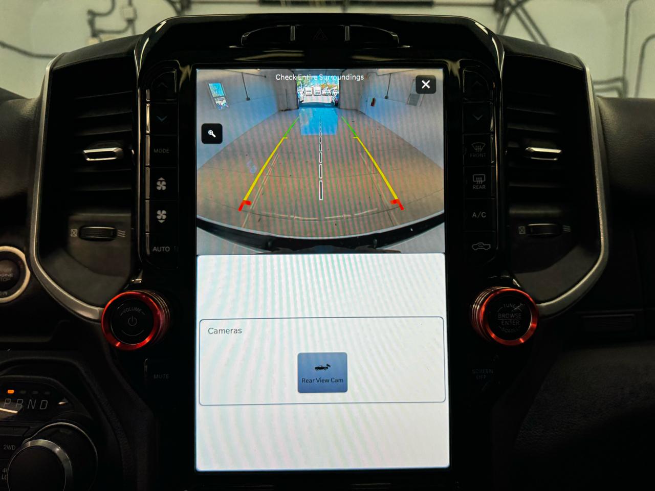 RAM 1500 Big Horn 4x4 Crew Cab 5'7" Box 2023