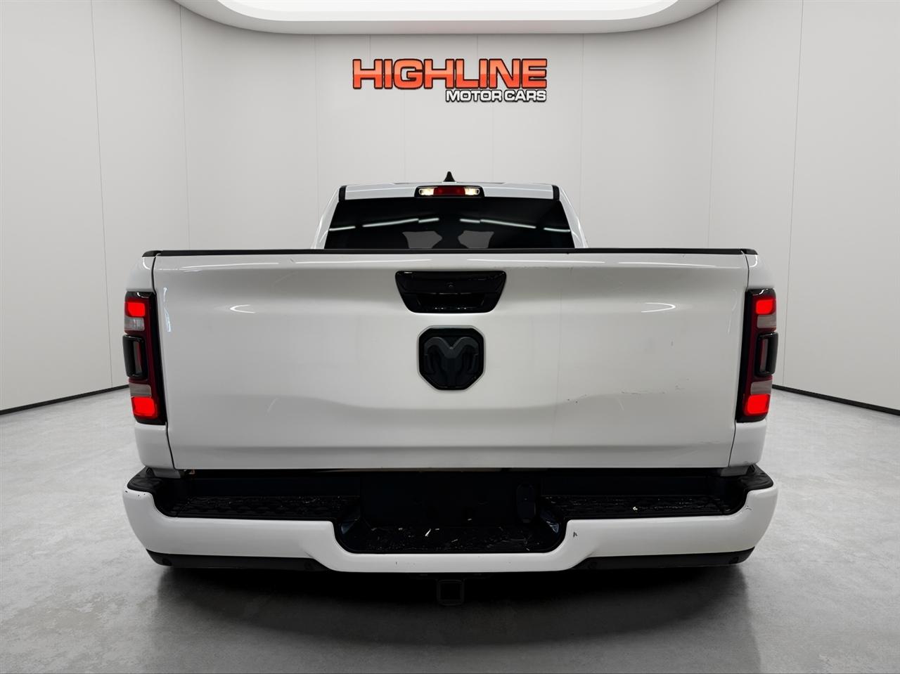 RAM 1500 Big Horn 4x4 Crew Cab 5'7" Box 2023