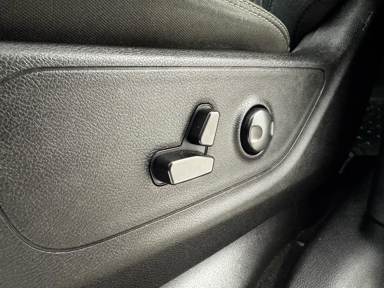 RAM 1500 Big Horn 4x4 Crew Cab 5'7" Box 2023