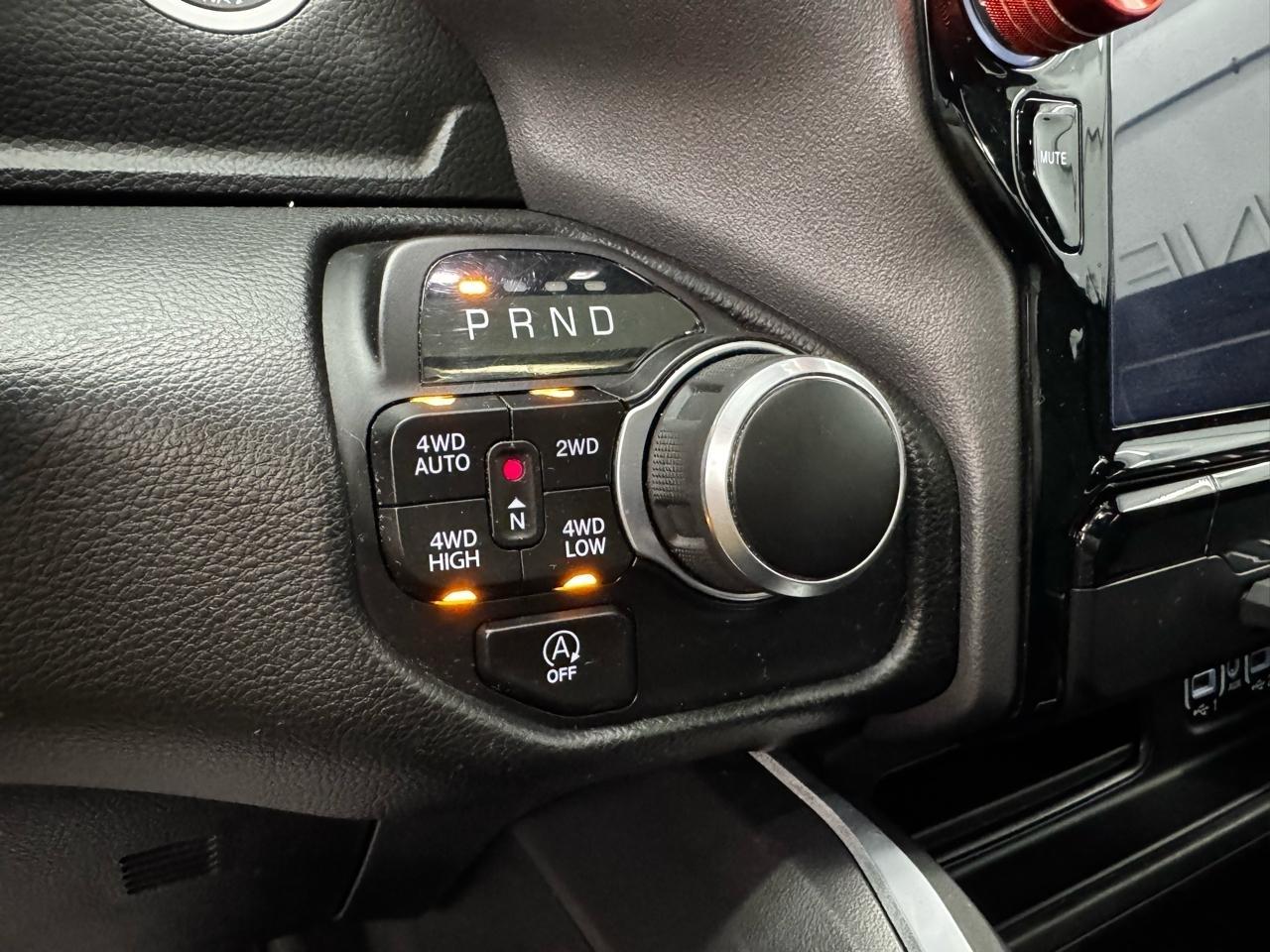 RAM 1500 Big Horn 4x4 Crew Cab 5'7" Box 2023