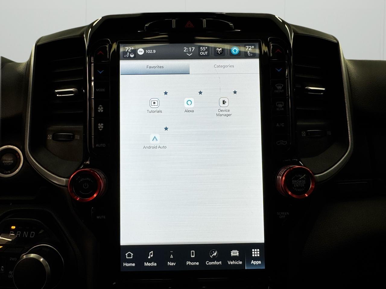 RAM 1500 Big Horn 4x4 Crew Cab 5'7" Box 2023