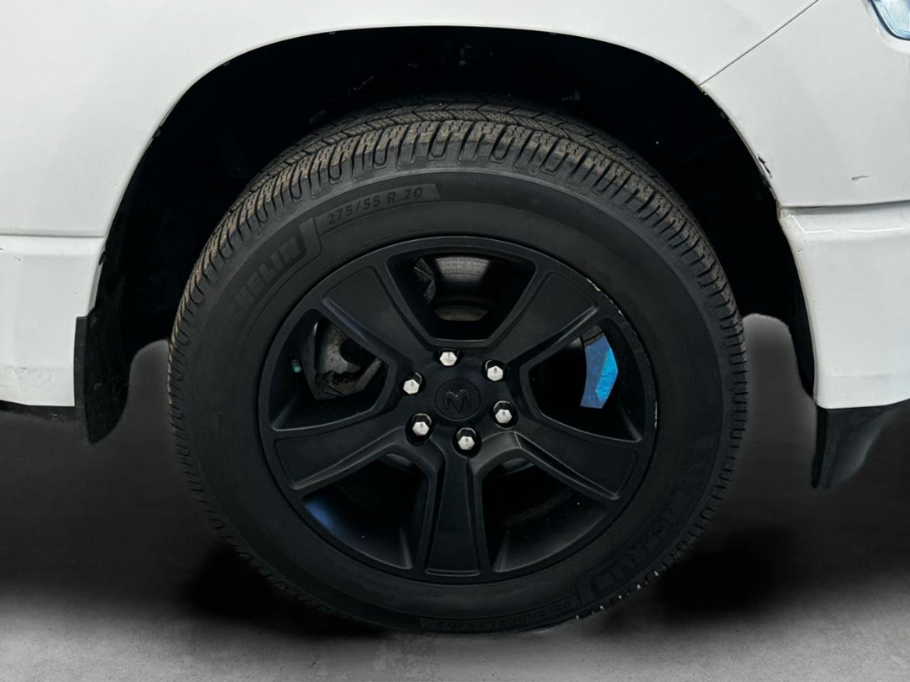 RAM 1500 Big Horn 4x4 Crew Cab 5'7" Box 2023