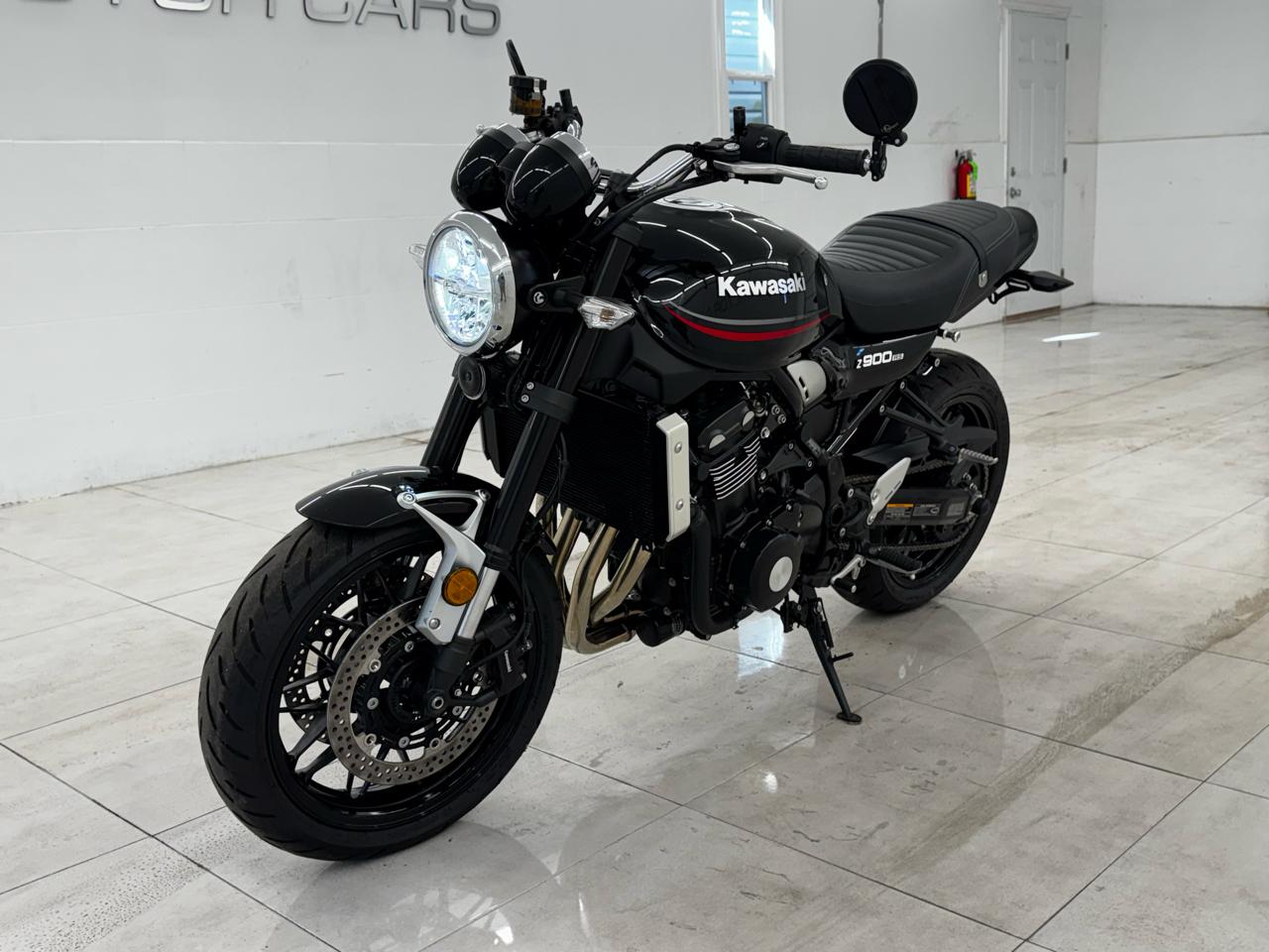 Kawasaki Z900RS  2024