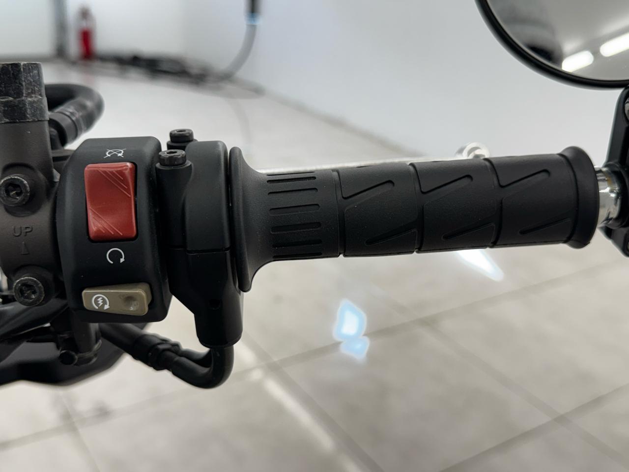 Kawasaki Z900RS  2024