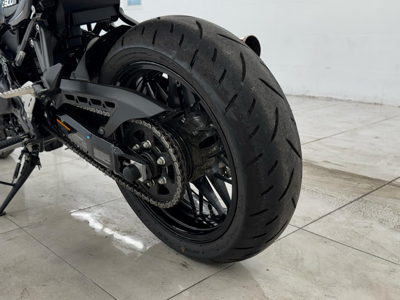 Kawasaki Z900RS  2024