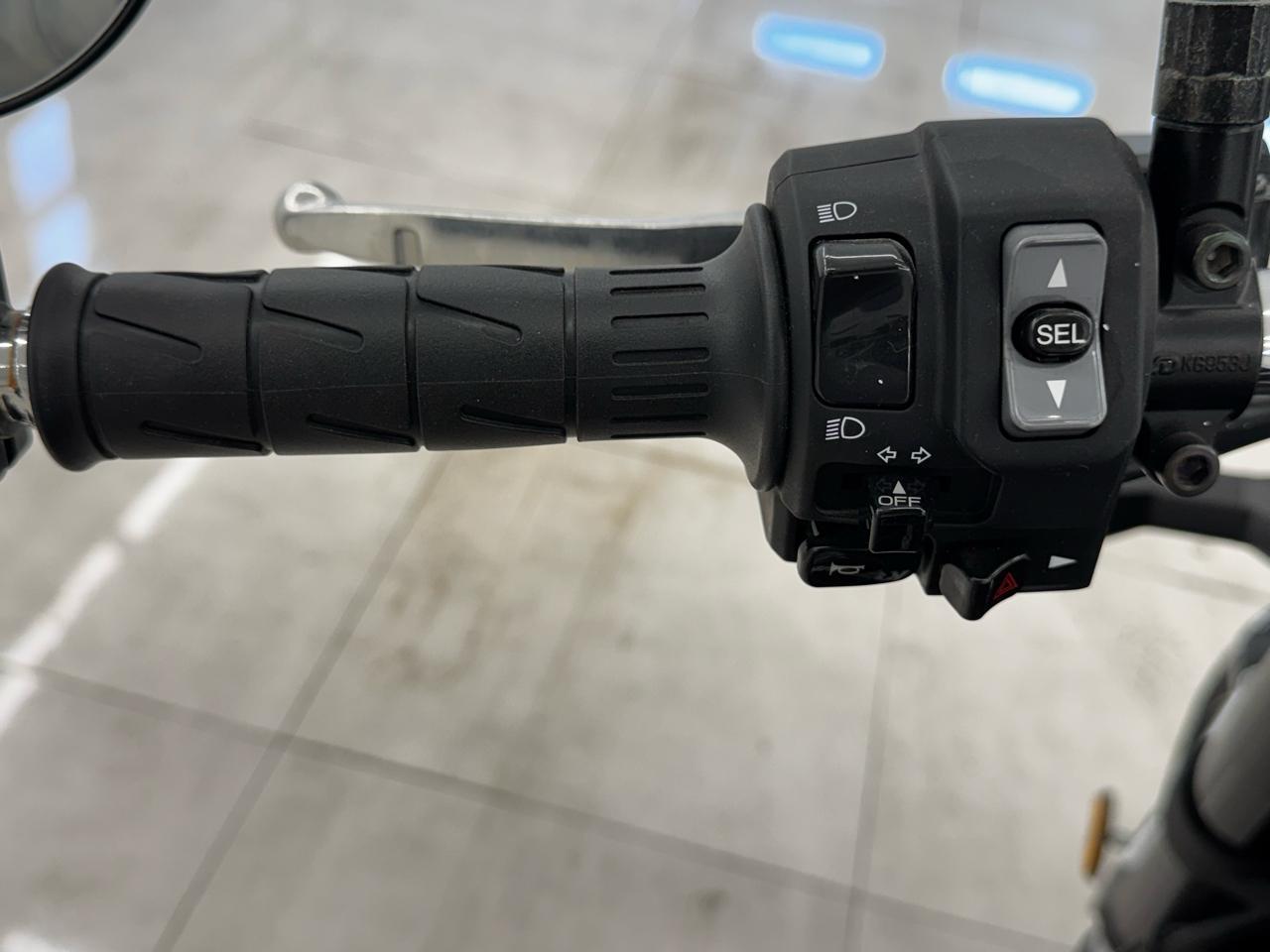 Kawasaki Z900RS  2024