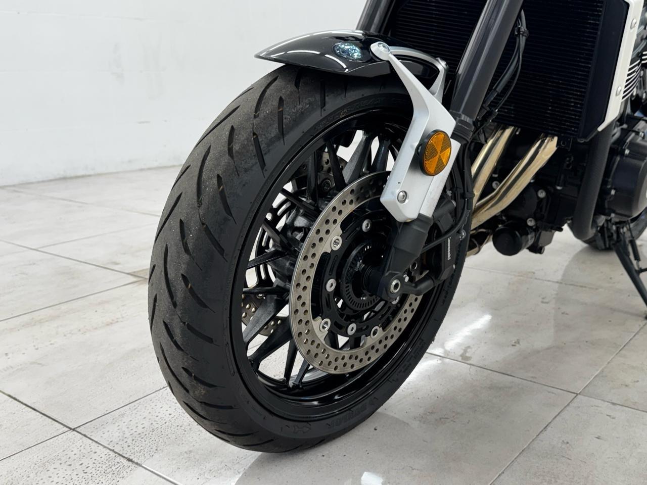 Kawasaki Z900RS  2024