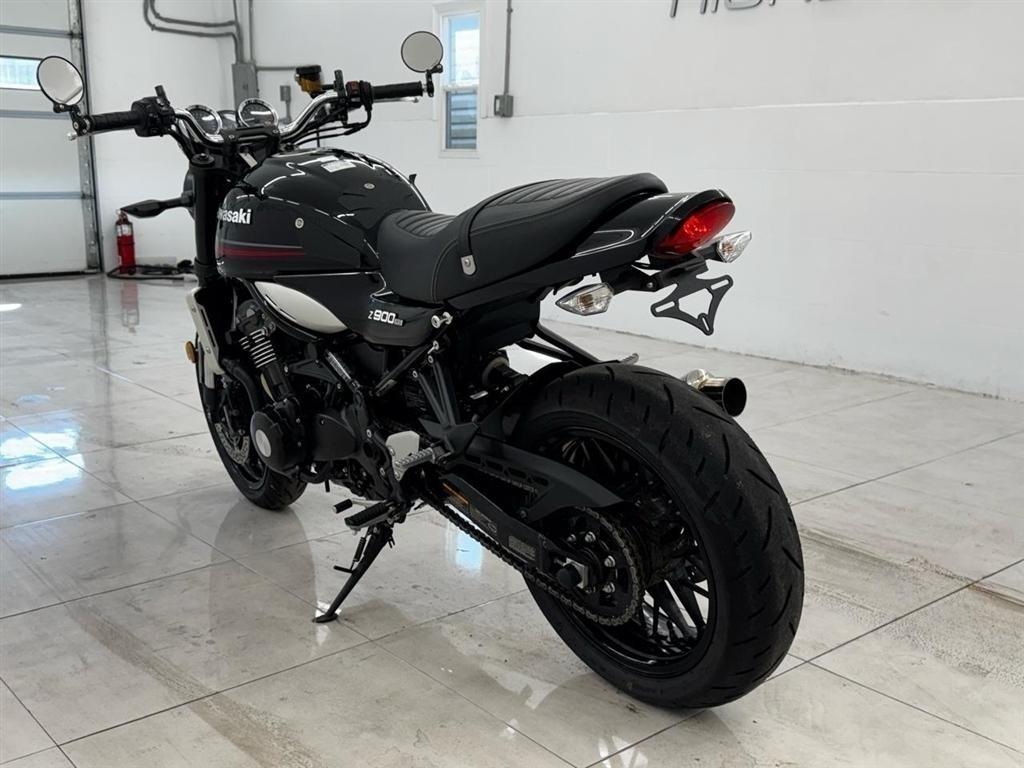 Kawasaki Z900RS  2024