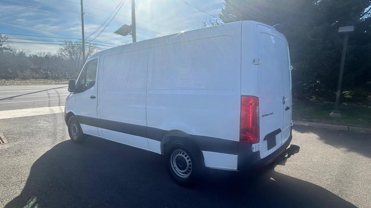 Mercedes-Benz Sprinter Van 2500 Standard Roof I4 144" RWD 2021