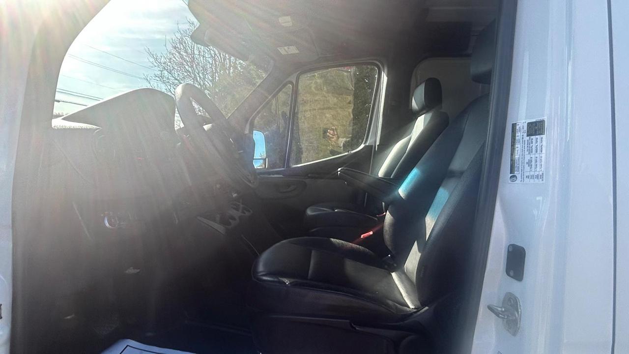 Mercedes-Benz Sprinter Van 2500 Standard Roof I4 144" RWD 2021