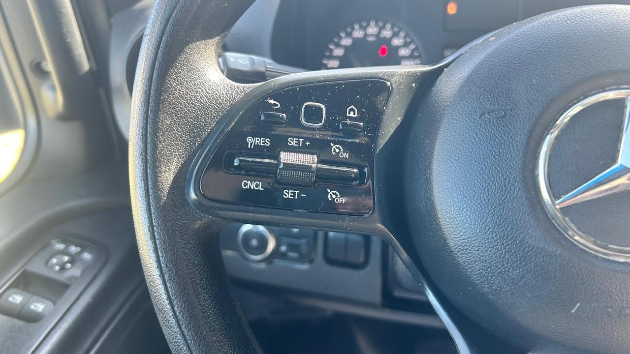 Mercedes-Benz Sprinter Van 2500 Standard Roof I4 144" RWD 2021