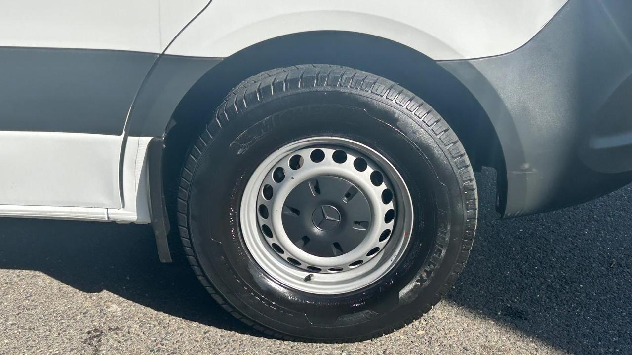 Mercedes-Benz Sprinter Van 2500 Standard Roof I4 144" RWD 2021
