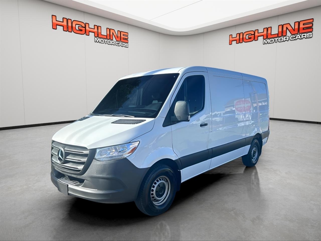 Mercedes-Benz Sprinter Van 2500 Standard Roof I4 144" RWD 2021