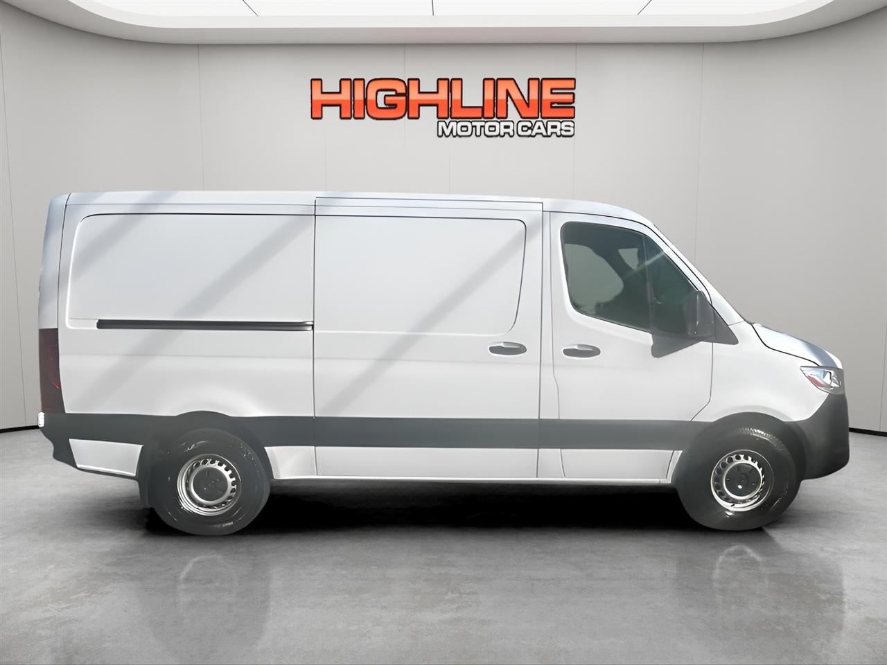 Mercedes-Benz Sprinter Van 2500 Standard Roof I4 144" RWD 2021