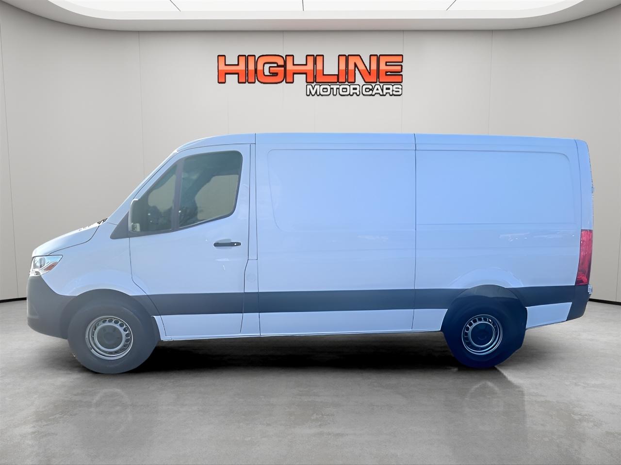 Mercedes-Benz Sprinter Van 2500 Standard Roof I4 144" RWD 2021