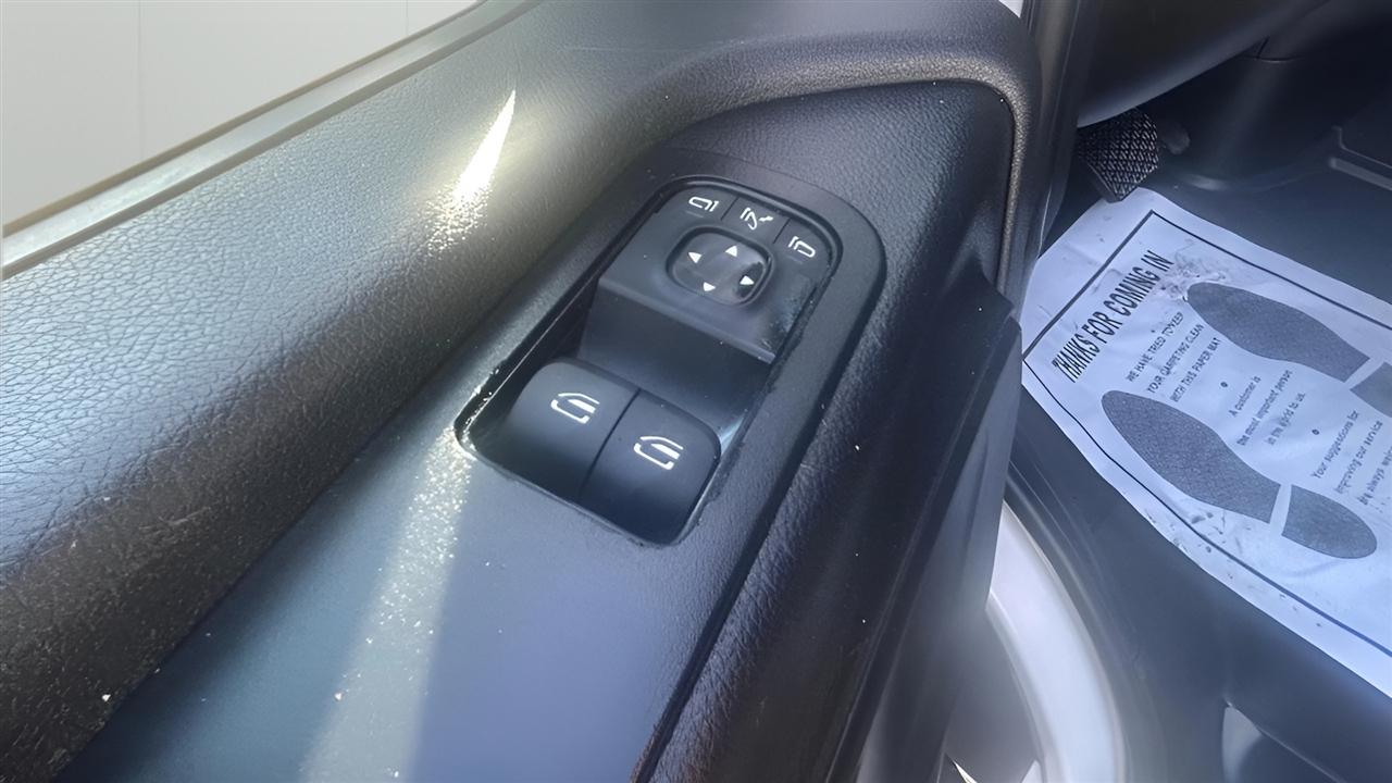 Mercedes-Benz Sprinter Van 2500 Standard Roof I4 144" RWD 2021