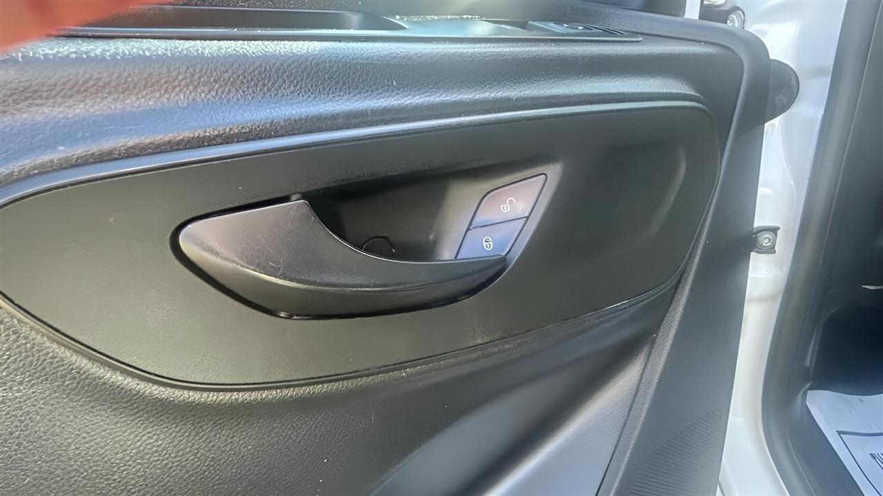 Mercedes-Benz Sprinter Van 2500 Standard Roof I4 144" RWD 2021