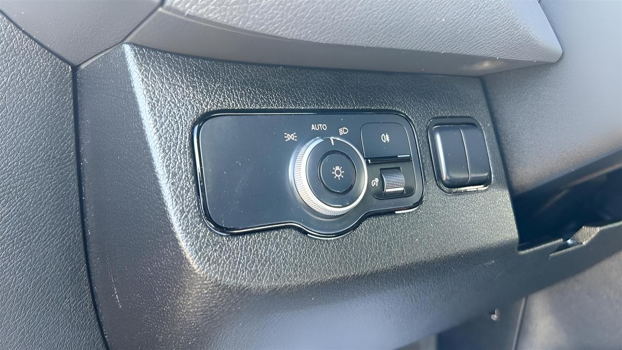 Mercedes-Benz Sprinter Van 2500 Standard Roof I4 144" RWD 2021