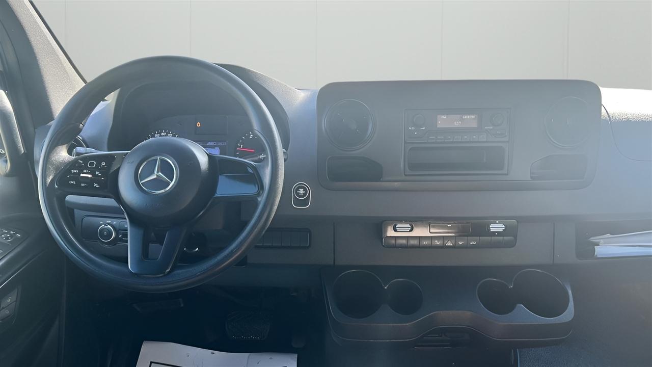 Mercedes-Benz Sprinter Van 2500 Standard Roof I4 144" RWD 2021