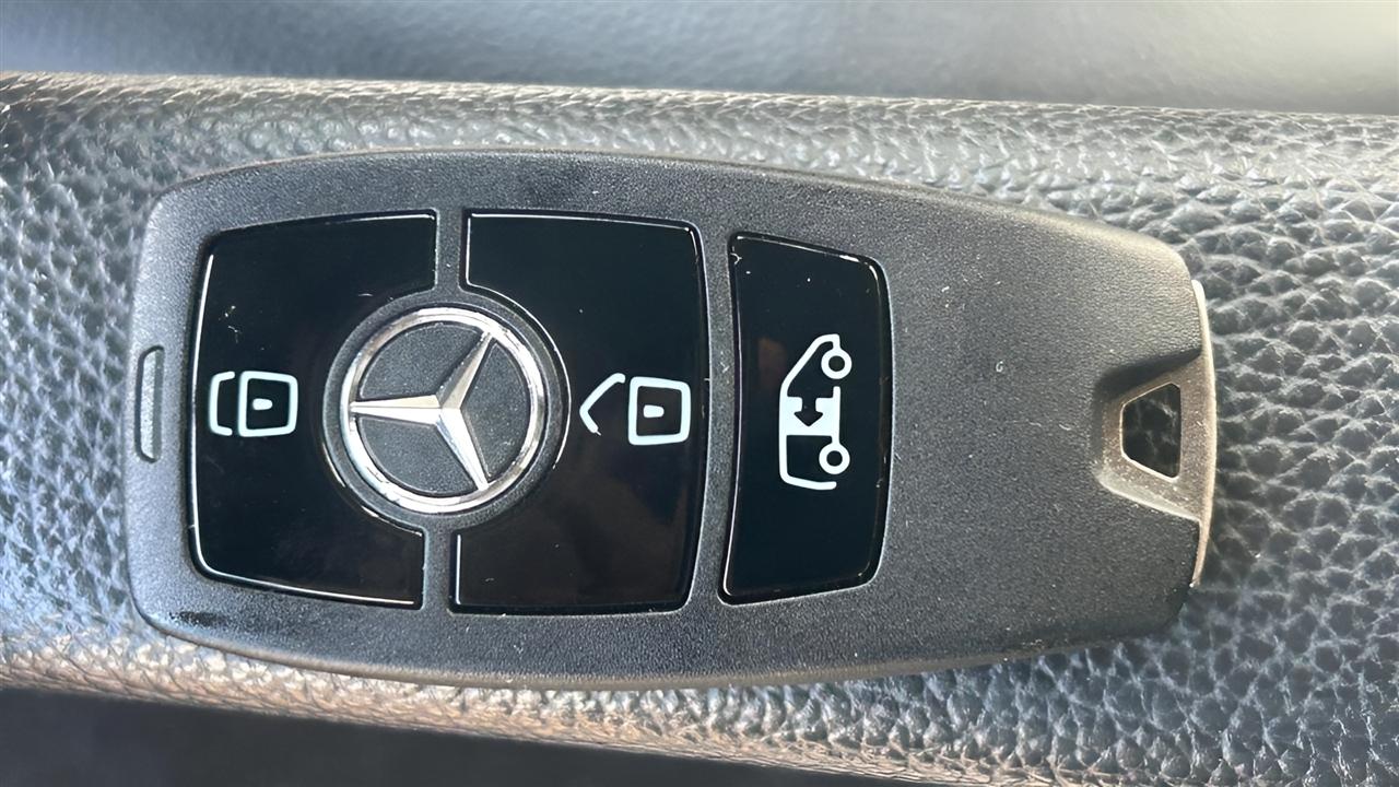 Mercedes-Benz Sprinter Van 2500 Standard Roof I4 144" RWD 2021