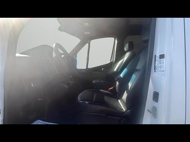 Mercedes-Benz Sprinter Van 2500 Standard Roof I4 144" RWD 2021