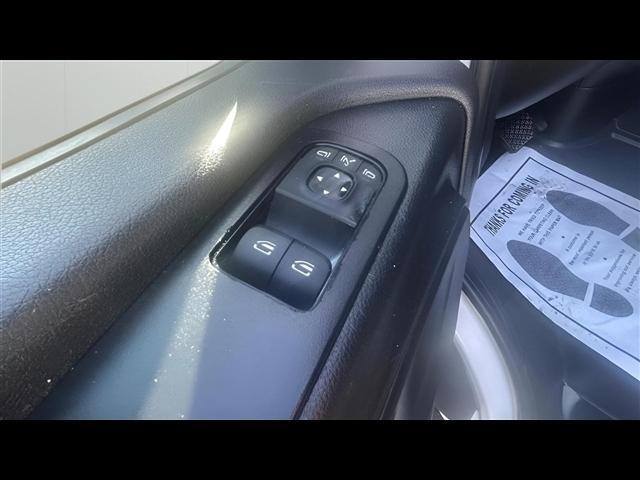 Mercedes-Benz Sprinter Van 2500 Standard Roof I4 144" RWD 2021