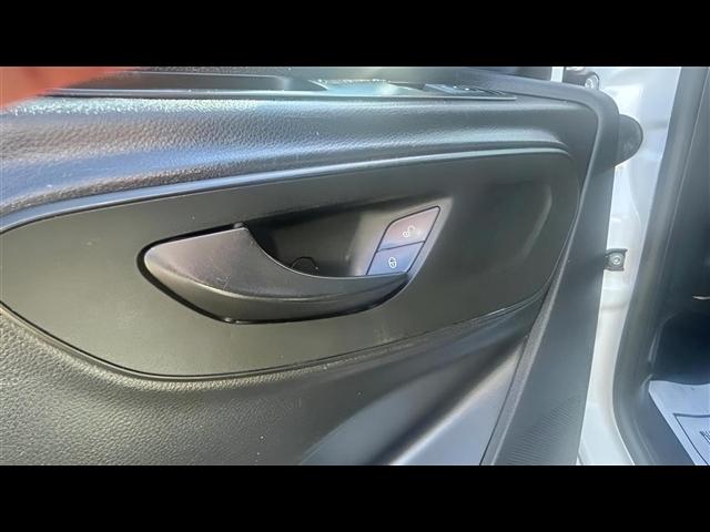 Mercedes-Benz Sprinter Van 2500 Standard Roof I4 144" RWD 2021