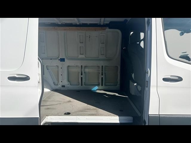 Mercedes-Benz Sprinter Van 2500 Standard Roof I4 144" RWD 2021