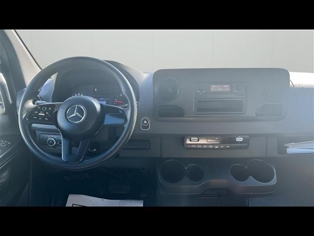 Mercedes-Benz Sprinter Van 2500 Standard Roof I4 144" RWD 2021