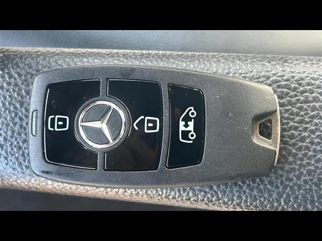 Mercedes-Benz Sprinter Van 2500 Standard Roof I4 144" RWD 2021
