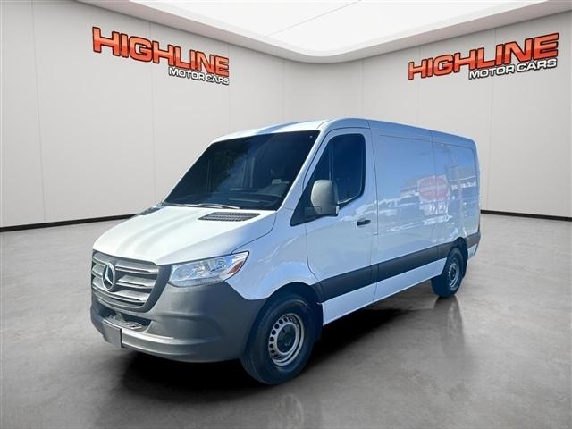 2021 Mercedes-Benz Sprinter 2500 144 WB 2.0D's photo