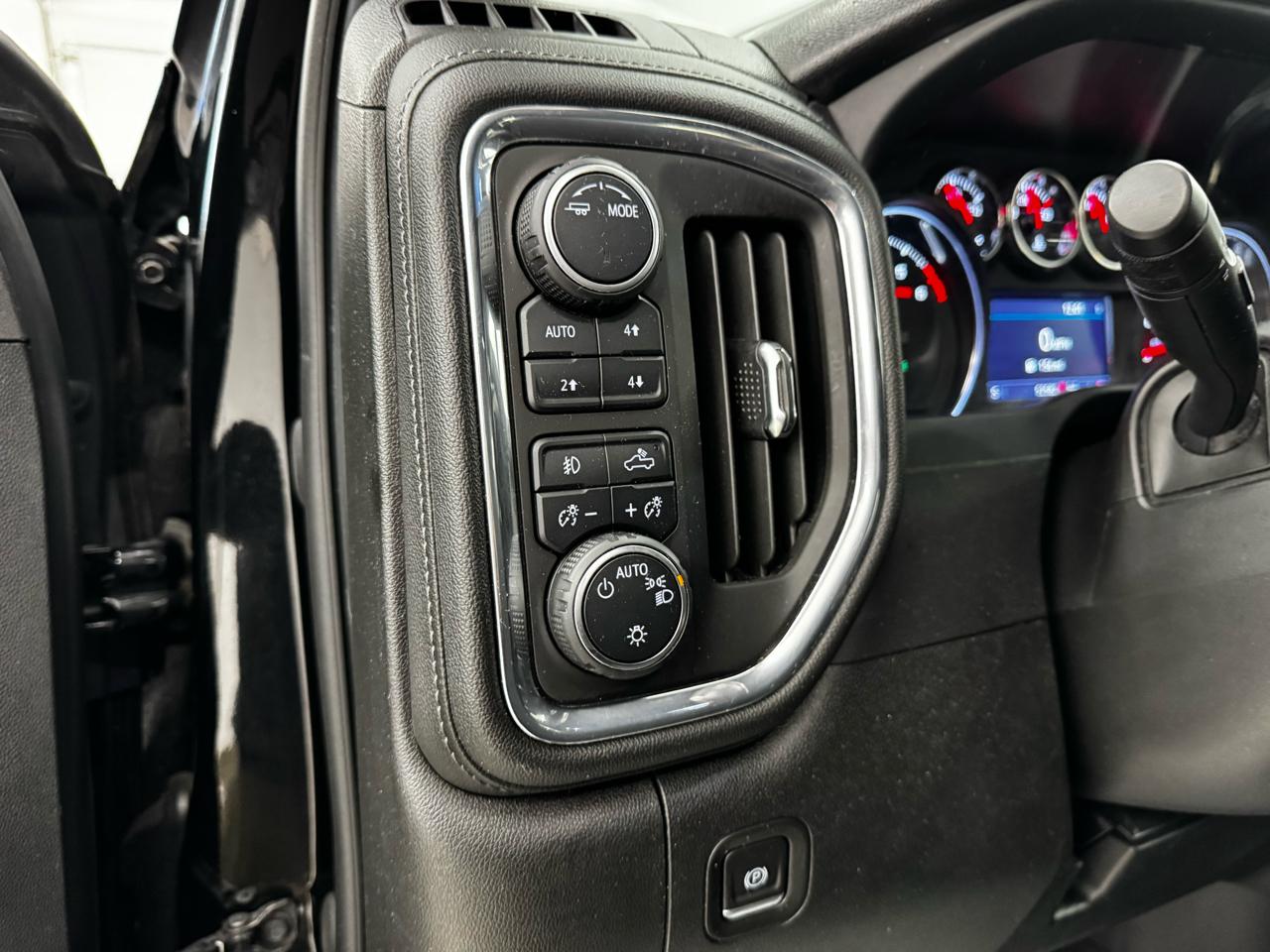 Chevrolet Silverado 1500 4WD Crew Cab 147" LT Trail Boss 2021