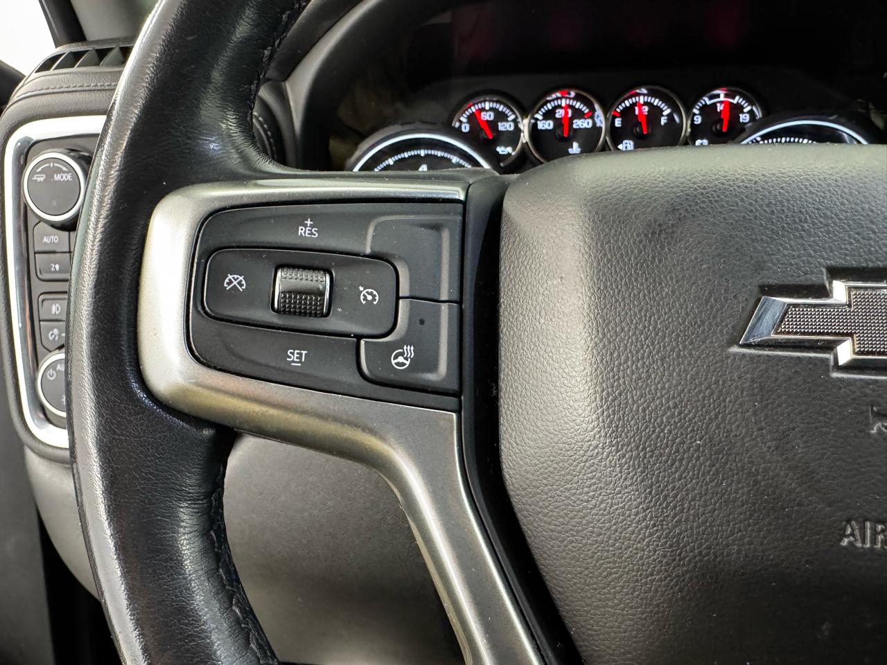 Chevrolet Silverado 1500 4WD Crew Cab 147" LT Trail Boss 2021