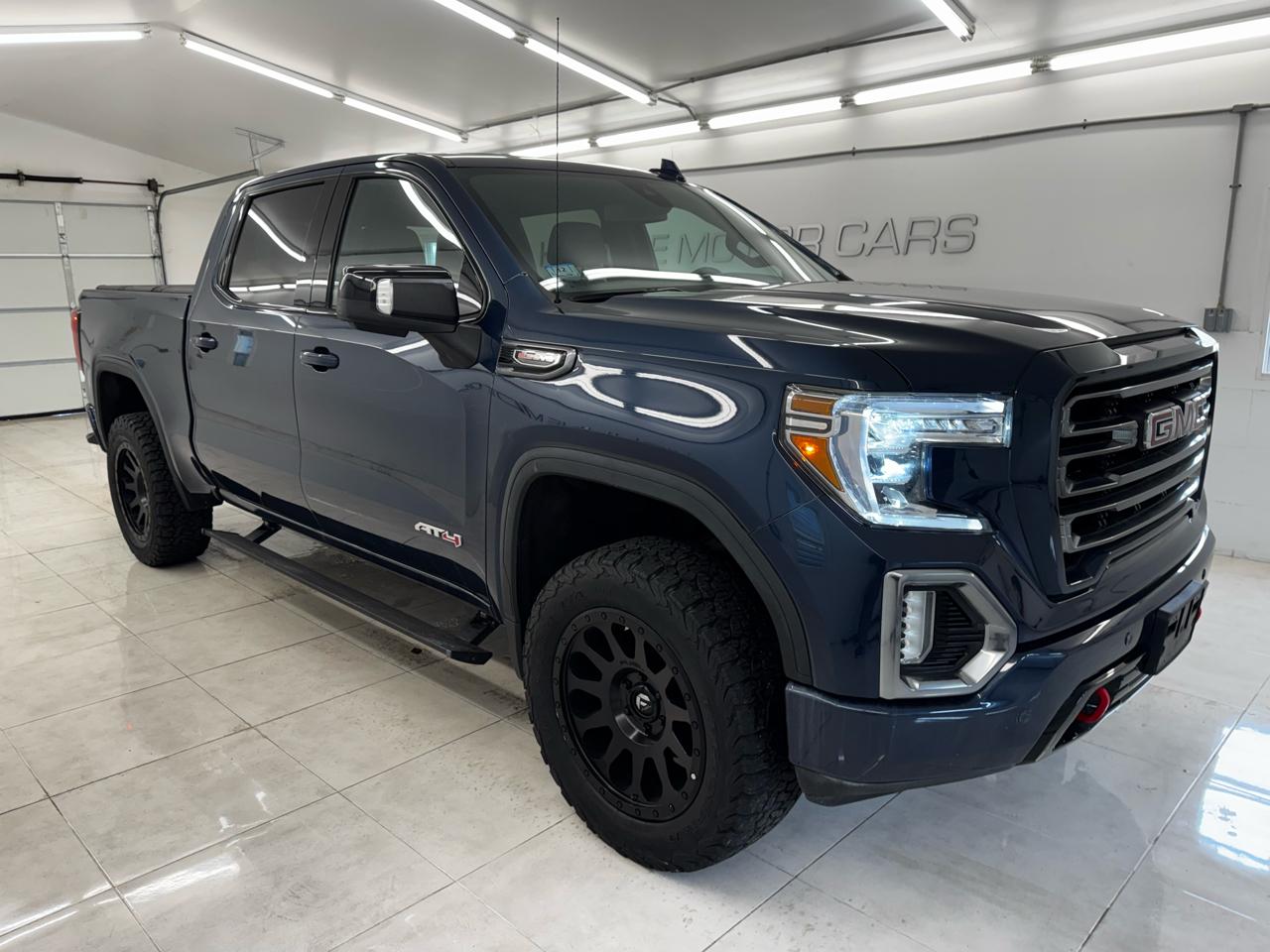 GMC Sierra 1500 4WD Crew Cab 147" AT4 2019