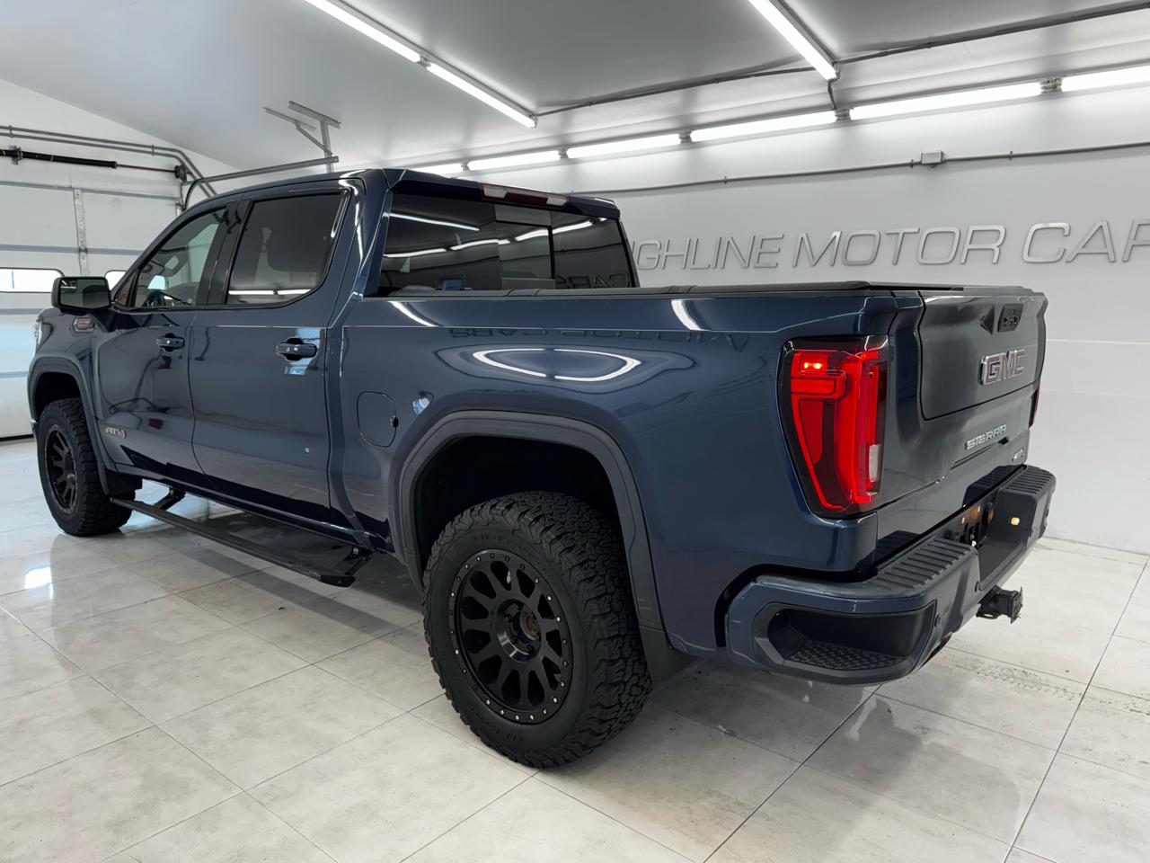 GMC Sierra 1500 4WD Crew Cab 147" AT4 2019