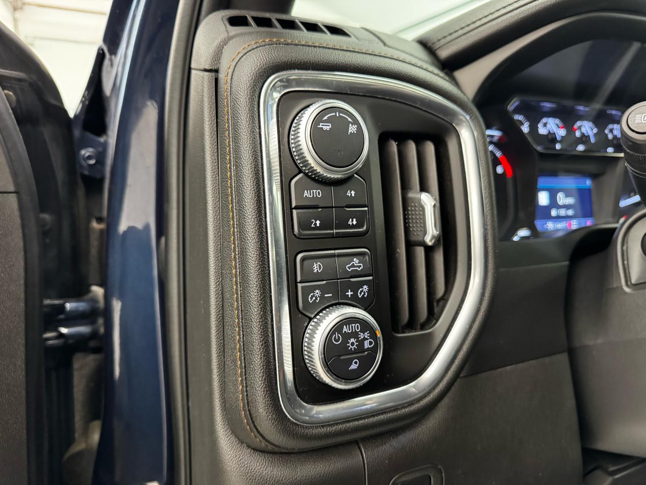 GMC Sierra 1500 4WD Crew Cab 147" AT4 2019