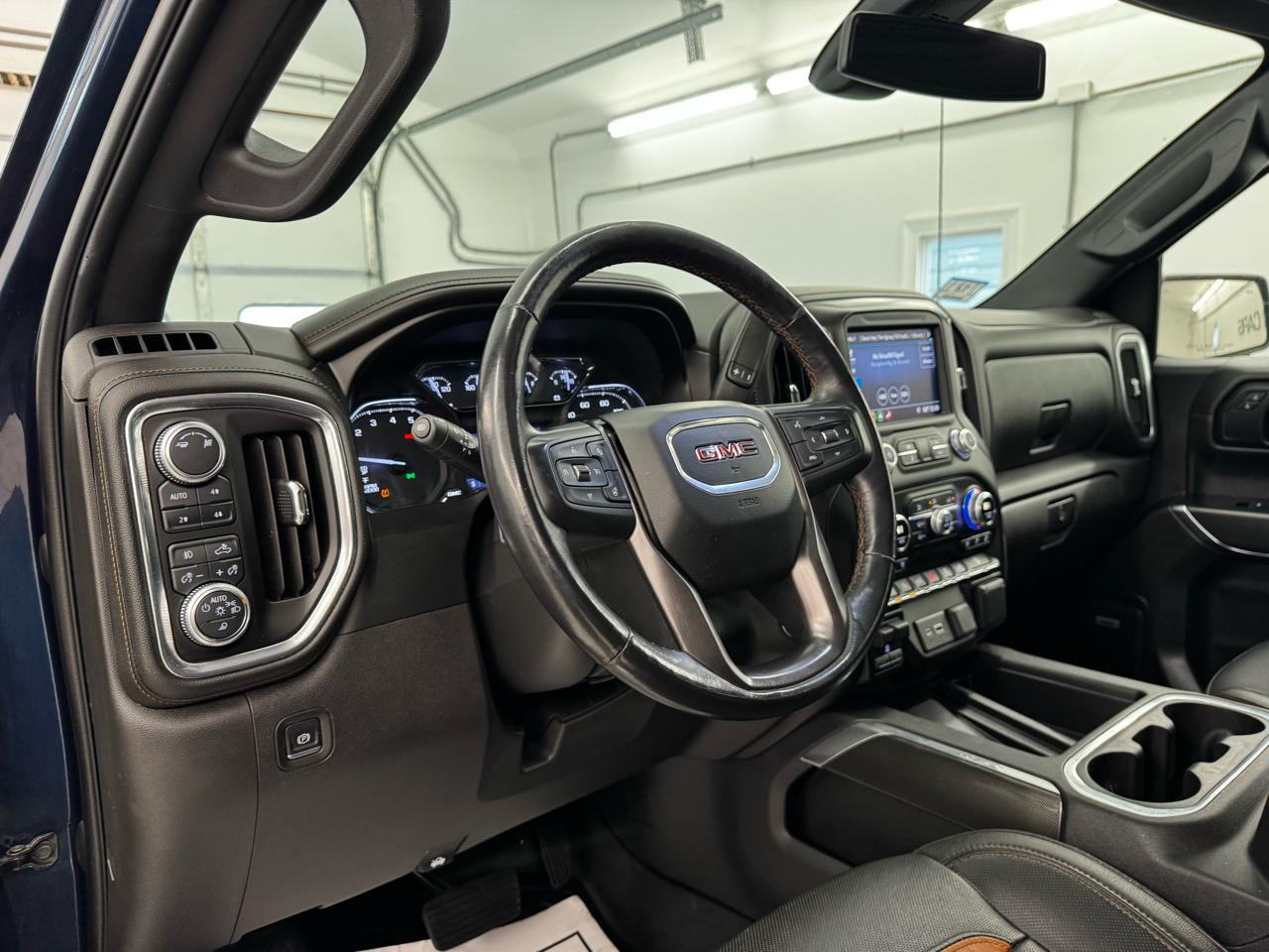 GMC Sierra 1500 4WD Crew Cab 147" AT4 2019