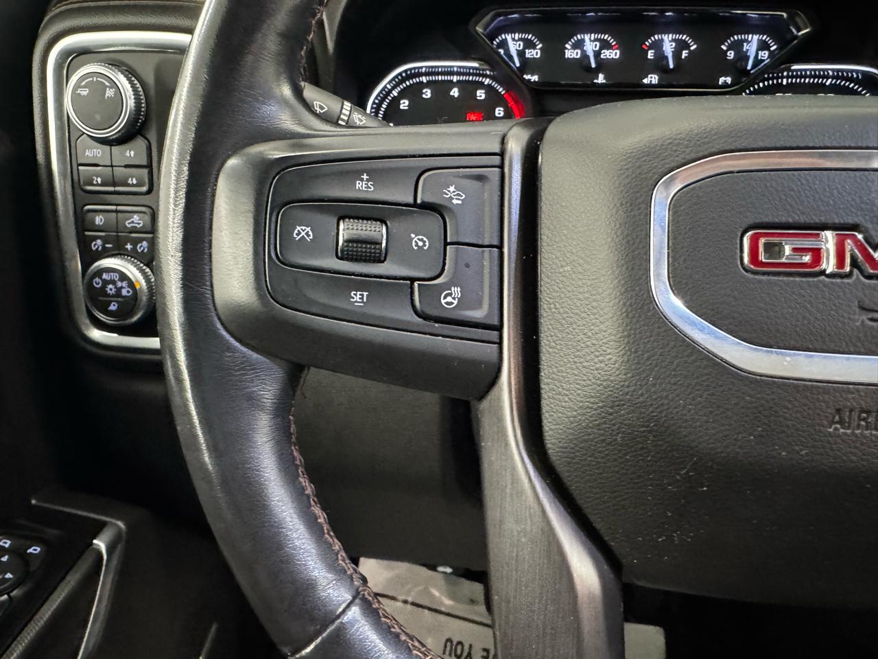 GMC Sierra 1500 4WD Crew Cab 147" AT4 2019