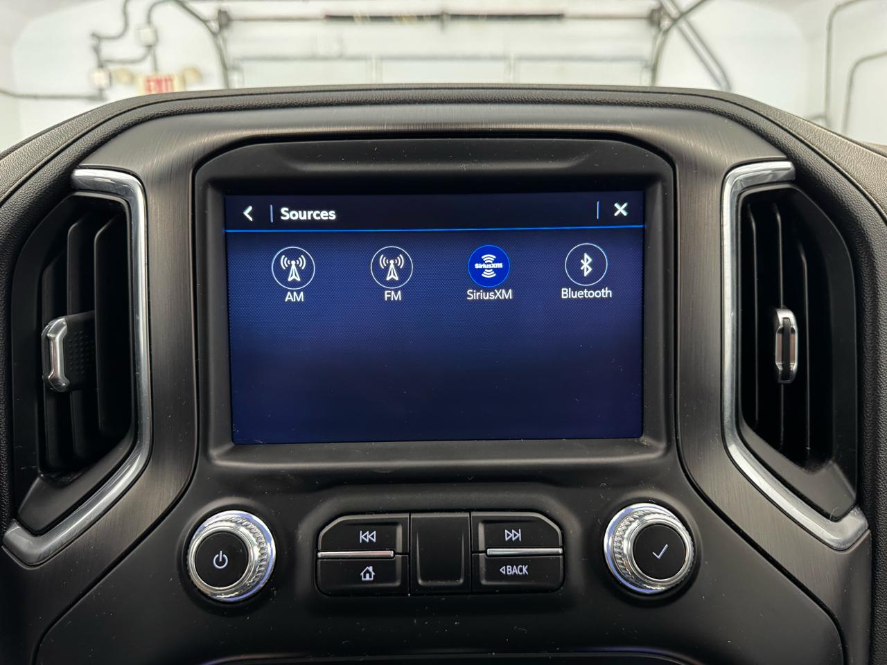 GMC Sierra 1500 4WD Crew Cab 147" AT4 2019