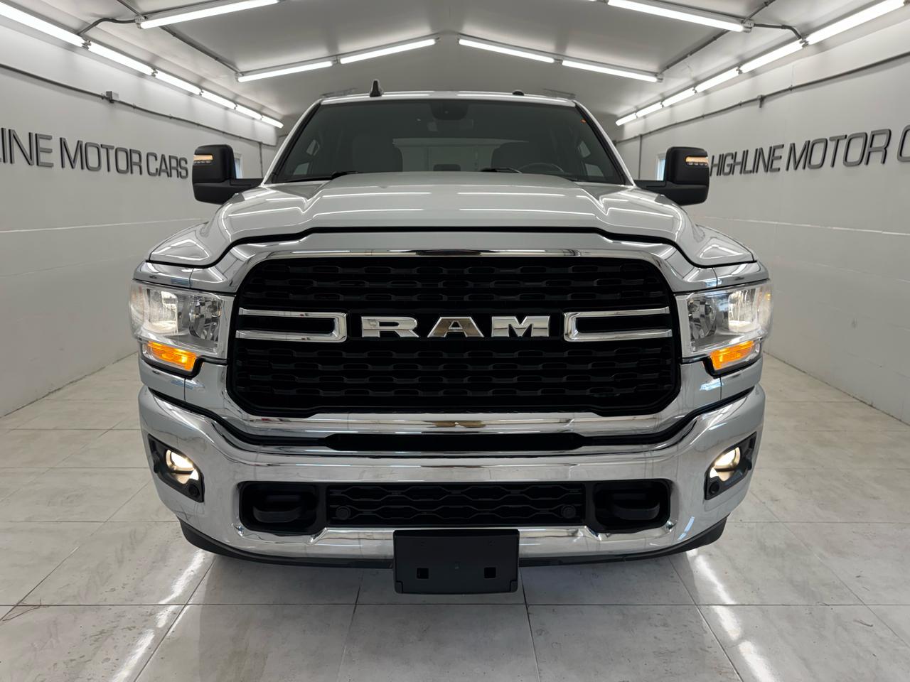 RAM 2500 Big Horn 4x4 Crew Cab 6'4" Box 2024