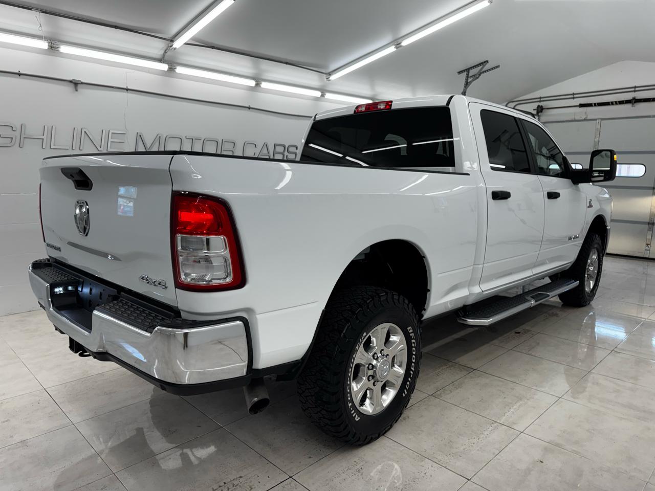 RAM 2500 Big Horn 4x4 Crew Cab 6'4" Box 2024