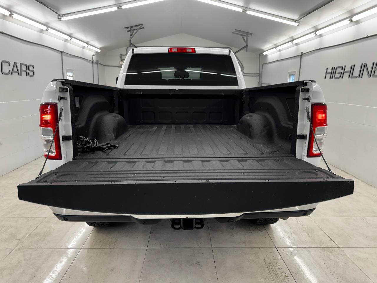 RAM 2500 Big Horn 4x4 Crew Cab 6'4" Box 2024