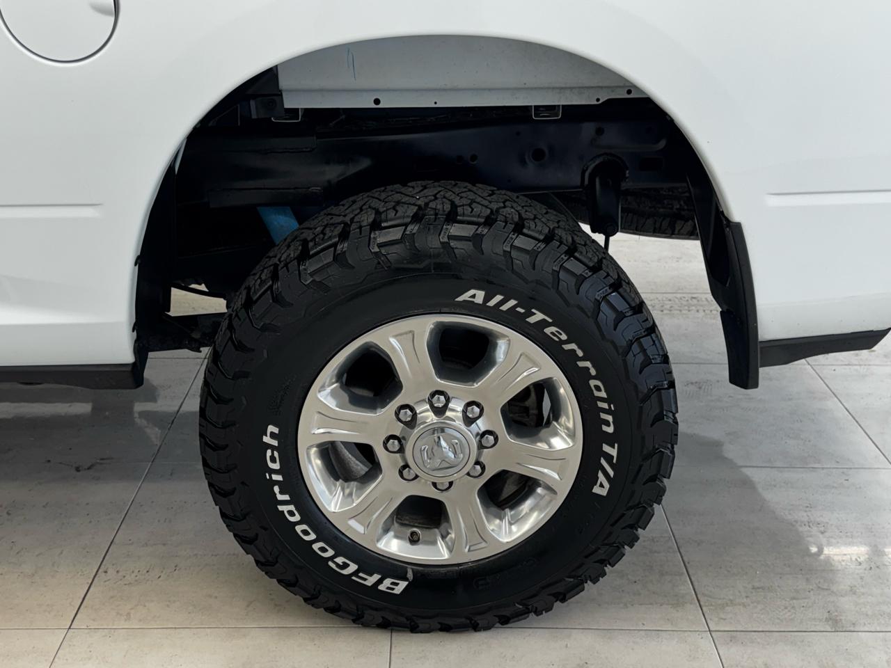 RAM 2500 Big Horn 4x4 Crew Cab 6'4" Box 2024