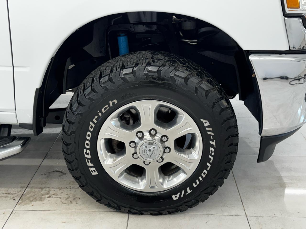 RAM 2500 Big Horn 4x4 Crew Cab 6'4" Box 2024