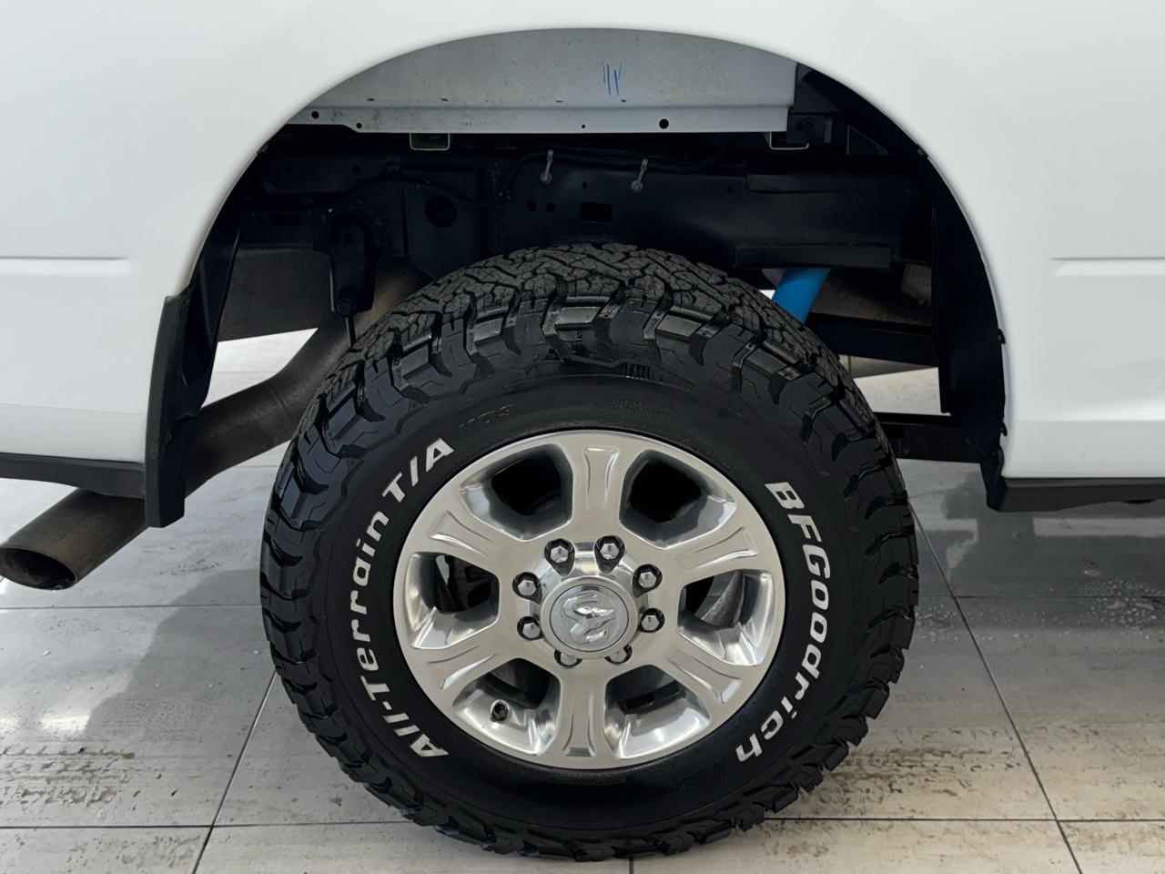 RAM 2500 Big Horn 4x4 Crew Cab 6'4" Box 2024