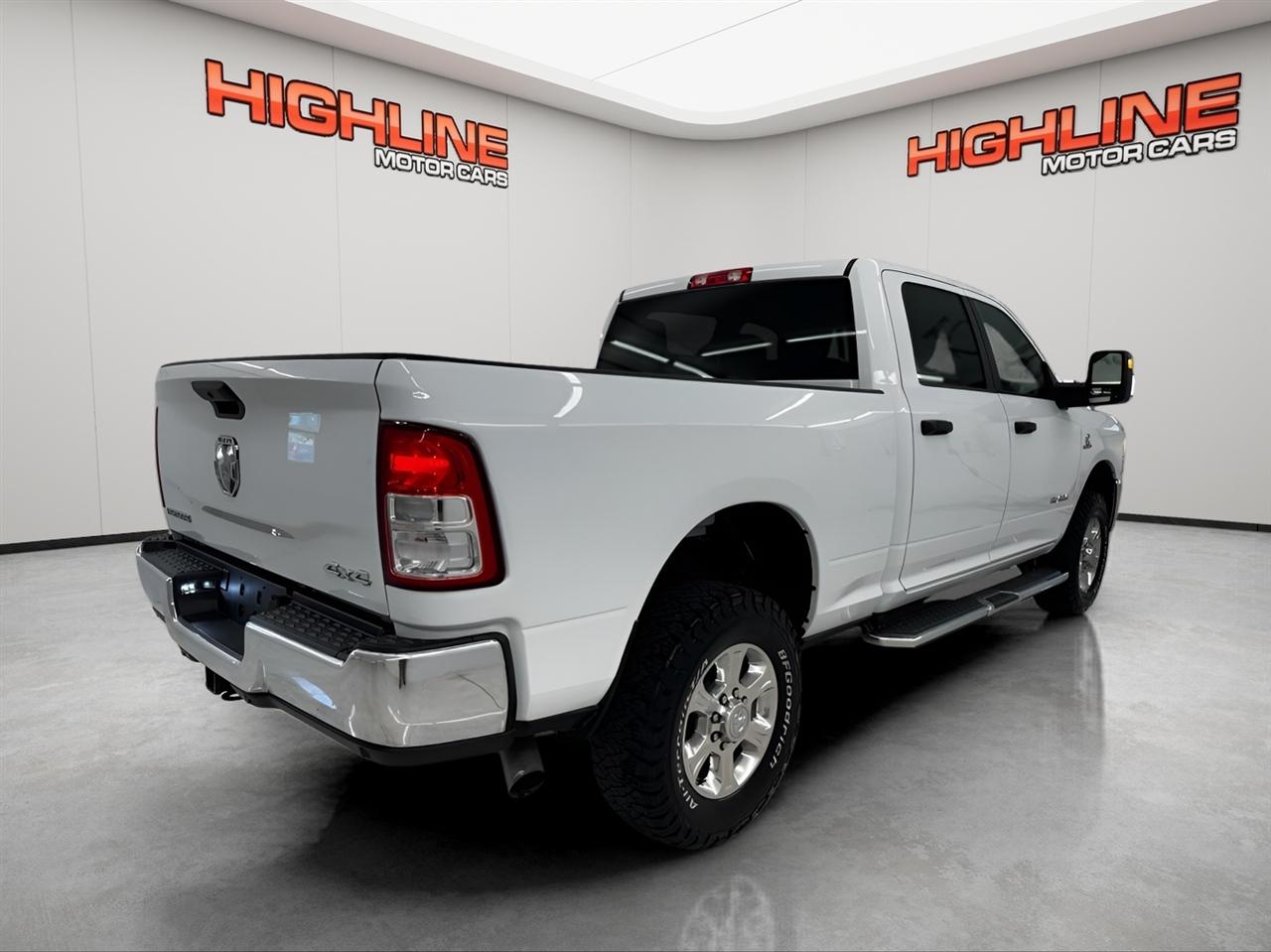 RAM 2500 Big Horn 4x4 Crew Cab 6'4" Box 2024